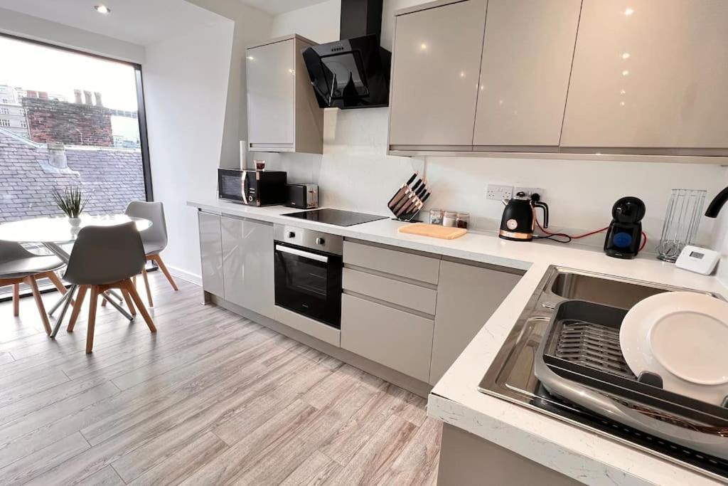 Top Floor Gem In Liverpool City Centre Apartment Exterior foto